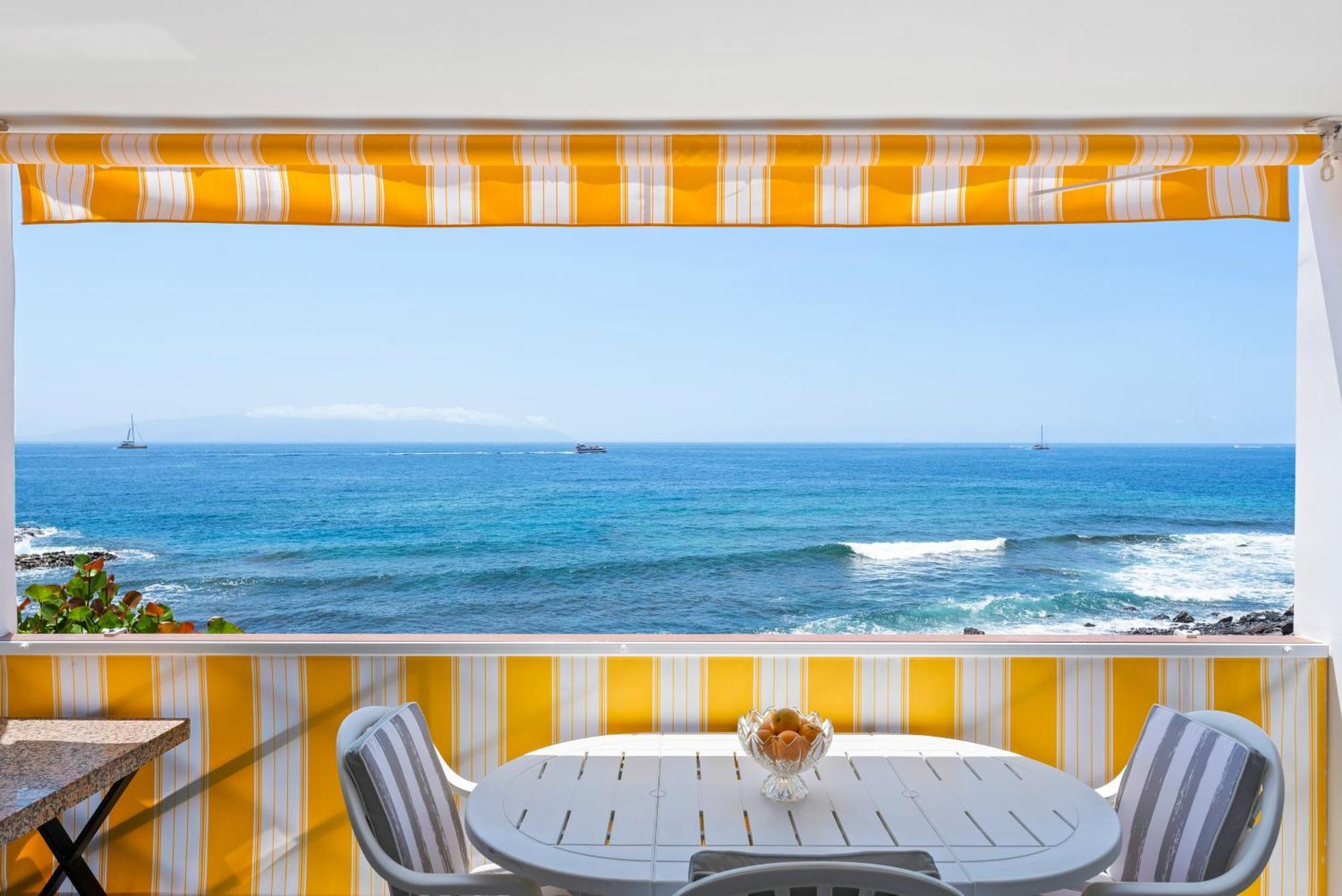 Neptuno Ocean View, Beach Line With Pool Puerto de Santiago  Extérieur photo