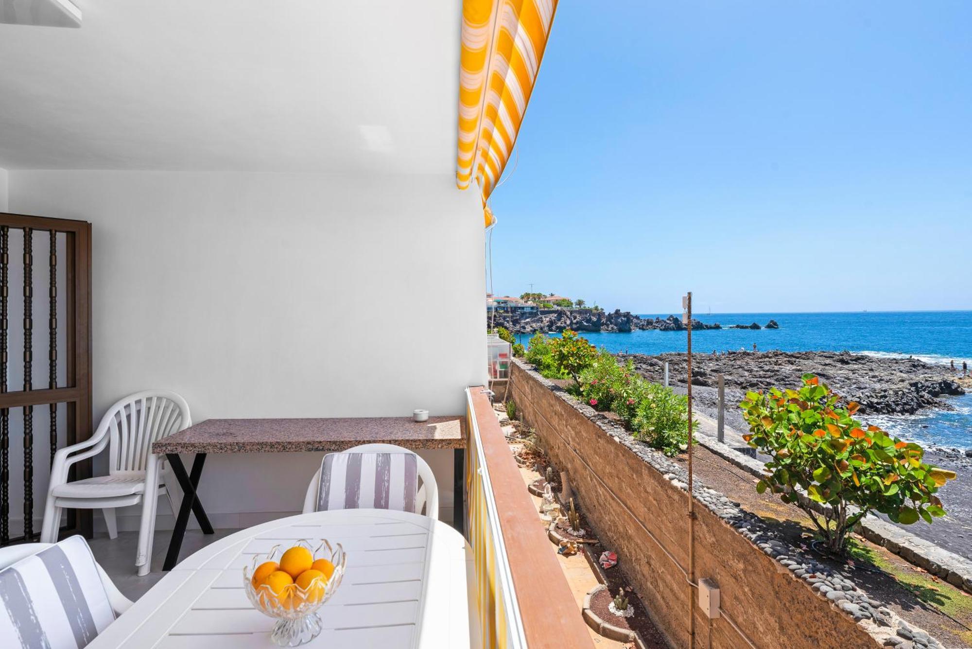 Neptuno Ocean View, Beach Line With Pool Puerto de Santiago  Extérieur photo